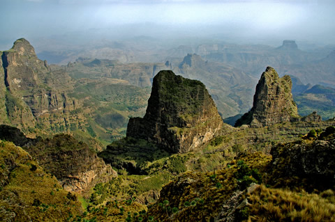 http://artmundus.files.wordpress.com/2010/08/semien-mountaind-north-ethiopia.jpg